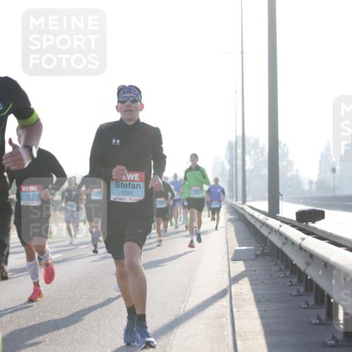 03.10.2025 - Köhlbrandbrückenlauf Jannik Wohlers http://msf.ph/oto/9055037 03.10.2025 09:12:42 Position 3 3718, 1034 meine-sportfotos.de