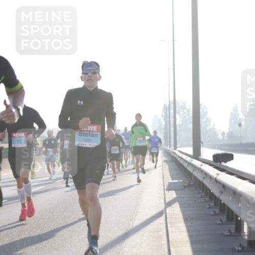 03.10.2025 - Köhlbrandbrückenlauf Jannik Wohlers http://msf.ph/oto/9055043 03.10.2025 09:12:42 Position 3 9609, 3718, 1034 meine-sportfotos.de