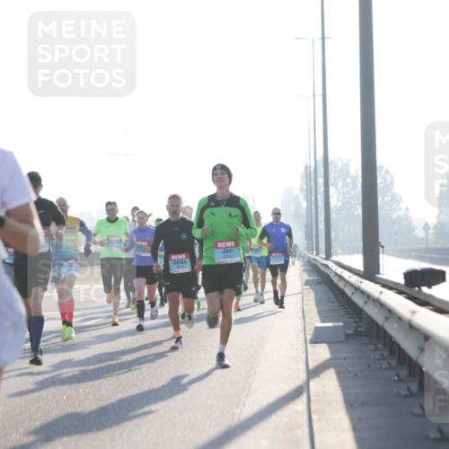 03.10.2025 - Köhlbrandbrückenlauf Jannik Wohlers http://msf.ph/oto/9055093 03.10.2025 09:12:44 Position 3 2715, 2701 meine-sportfotos.de