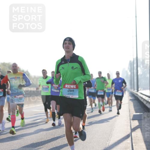 03.10.2025 - Köhlbrandbrückenlauf Jannik Wohlers http://msf.ph/oto/9055166 03.10.2025 09:12:45 Position 3 3288, 2701 meine-sportfotos.de