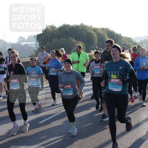 03.10.2025 - Köhlbrandbrückenlauf Jannik Wohlers http://msf.ph/oto/9055176 03.10.2025 09:20:30 Position 3 2024, 3574, 2051, 1479, 1890, 2025, 1735, 2471 meine-sportfotos.de