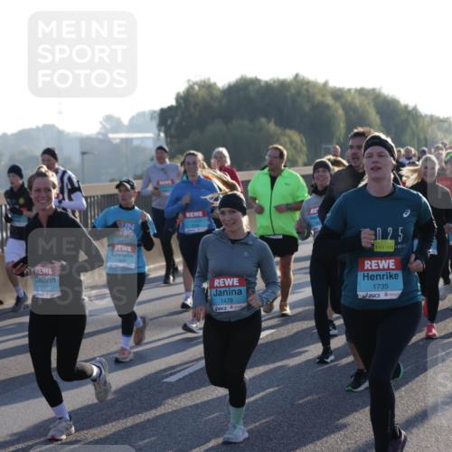 03.10.2025 - Köhlbrandbrückenlauf Jannik Wohlers http://msf.ph/oto/9055192 03.10.2025 09:20:30 Position 3 2024, 2051, 1903, 1479, 025, 1735, 2471 meine-sportfotos.de