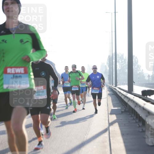 03.10.2025 - Köhlbrandbrückenlauf Jannik Wohlers http://msf.ph/oto/9055205 03.10.2025 09:12:46 Position 3 9619, 2701, 1269, 33, 3712 meine-sportfotos.de