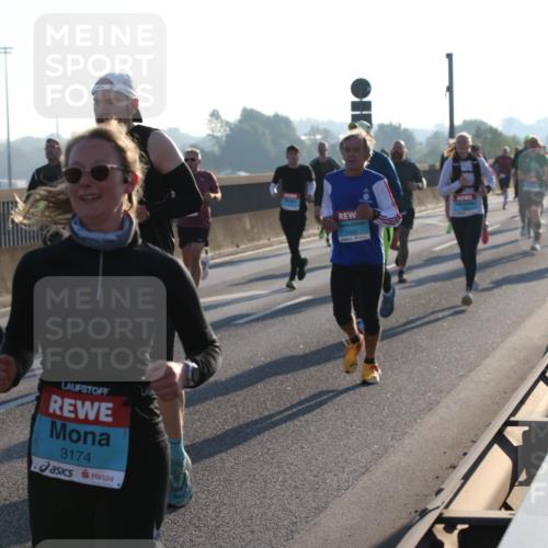 03.10.2025 - Köhlbrandbrückenlauf Lena Gebhardt http://msf.ph/oto/9055234 03.10.2025 09:16:52 Position 1 3174 meine-sportfotos.de