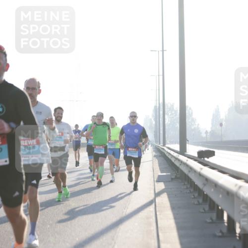 03.10.2025 - Köhlbrandbrückenlauf Jannik Wohlers http://msf.ph/oto/9055266 03.10.2025 09:12:47 Position 3 3267, 3269 meine-sportfotos.de