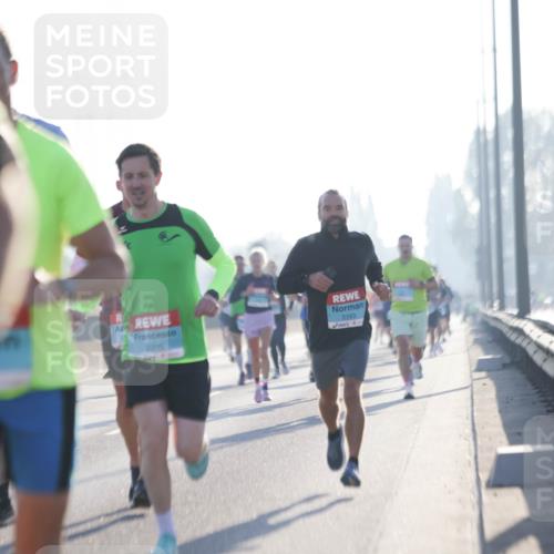 03.10.2025 - Köhlbrandbrückenlauf Jannik Wohlers http://msf.ph/oto/9055427 03.10.2025 09:12:50 Position 3 2705, 3193 meine-sportfotos.de