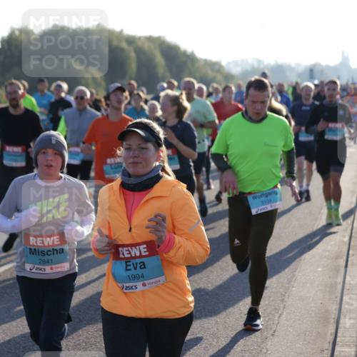 03.10.2025 - Köhlbrandbrückenlauf Jannik Wohlers http://msf.ph/oto/9055460 03.10.2025 09:20:36 Position 3 3126, 2841, 1994, 3109 meine-sportfotos.de