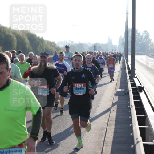 03.10.2025 - Köhlbrandbrückenlauf Jannik Wohlers http://msf.ph/oto/9055502 03.10.2025 09:20:37 Position 3 1419, 1525 meine-sportfotos.de