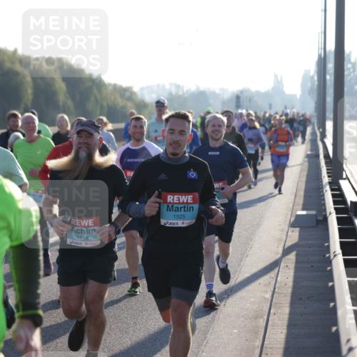03.10.2025 - Köhlbrandbrückenlauf Jannik Wohlers http://msf.ph/oto/9055533 03.10.2025 09:20:37 Position 3 1419, 1525 meine-sportfotos.de