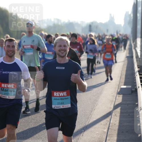 03.10.2025 - Köhlbrandbrückenlauf Jannik Wohlers http://msf.ph/oto/9055585 03.10.2025 09:20:38 Position 3 5, 2171, 2144 meine-sportfotos.de