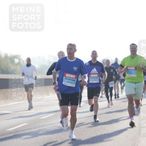 03.10.2025 - Köhlbrandbrückenlauf Jannik Wohlers http://msf.ph/oto/9055640 03.10.2025 09:12:55 Position 3 3078, 1028 meine-sportfotos.de