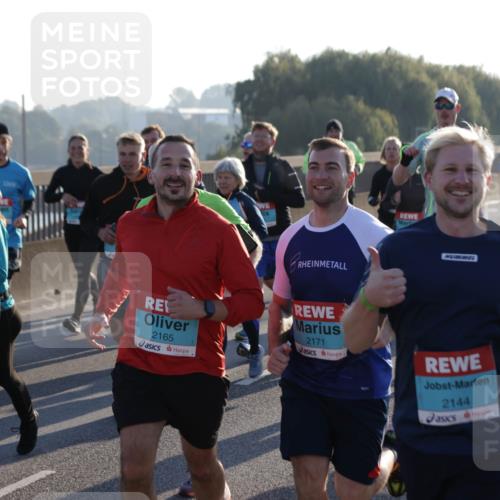 03.10.2025 - Köhlbrandbrückenlauf Jannik Wohlers http://msf.ph/oto/9055641 03.10.2025 09:20:40 Position 3 1720, 2165, 2171, 2144 meine-sportfotos.de