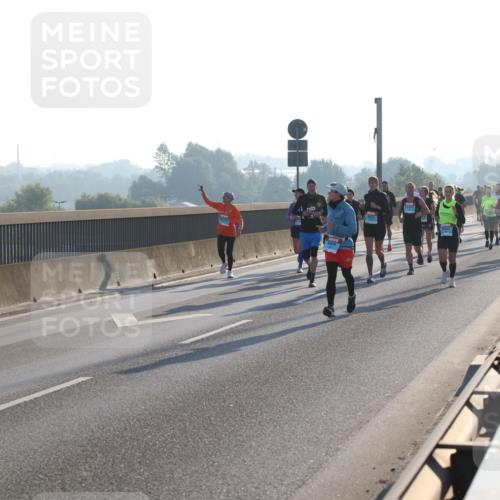 03.10.2025 - Köhlbrandbrückenlauf Lena Gebhardt http://msf.ph/oto/9055651 03.10.2025 09:17:05 Position 1  meine-sportfotos.de