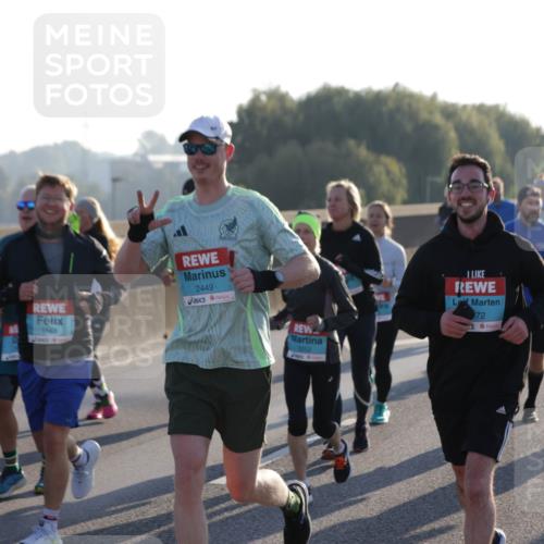 03.10.2025 - Köhlbrandbrückenlauf Jannik Wohlers http://msf.ph/oto/9055685 03.10.2025 09:20:41 Position 3 3570, 1561, 2449, 3252, 72 meine-sportfotos.de