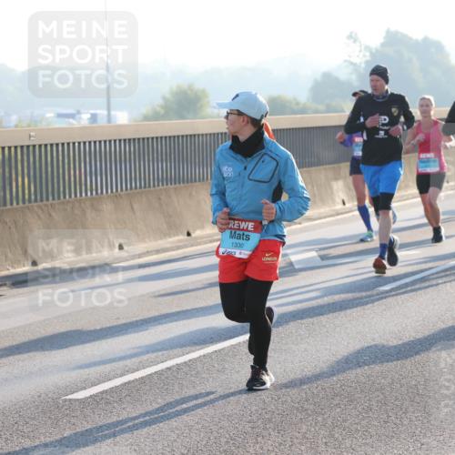 03.10.2025 - Köhlbrandbrückenlauf Lena Gebhardt http://msf.ph/oto/9055695 03.10.2025 09:17:08 Position 1 1330 meine-sportfotos.de