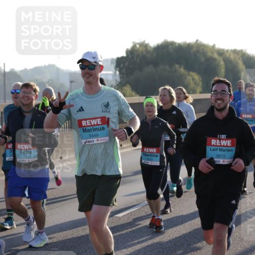 03.10.2025 - Köhlbrandbrückenlauf Jannik Wohlers http://msf.ph/oto/9055700 03.10.2025 09:20:41 Position 3 1562, 3570, 1561, 2449, 3252, 3672 meine-sportfotos.de