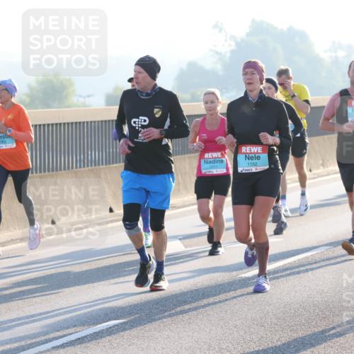 03.10.2025 - Köhlbrandbrückenlauf Lena Gebhardt http://msf.ph/oto/9055715 03.10.2025 09:17:09 Position 1 1211, 3251, 1152, 1274, 10, 2024, 3454 meine-sportfotos.de