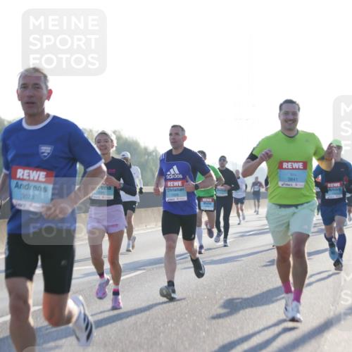 03.10.2025 - Köhlbrandbrückenlauf Jannik Wohlers http://msf.ph/oto/9055770 03.10.2025 09:12:58 Position 3 3078, 1086, 1028, 3841 meine-sportfotos.de