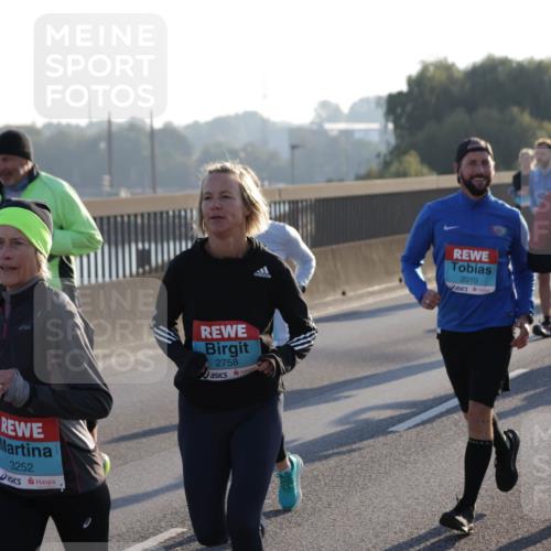 03.10.2025 - Köhlbrandbrückenlauf Jannik Wohlers http://msf.ph/oto/9055781 03.10.2025 09:20:43 Position 3 3252, 2010, 009, 2758 meine-sportfotos.de