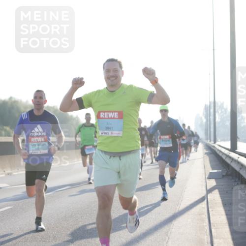 03.10.2025 - Köhlbrandbrückenlauf Jannik Wohlers http://msf.ph/oto/9055835 03.10.2025 09:12:59 Position 3 1086, 1028, 3841 meine-sportfotos.de