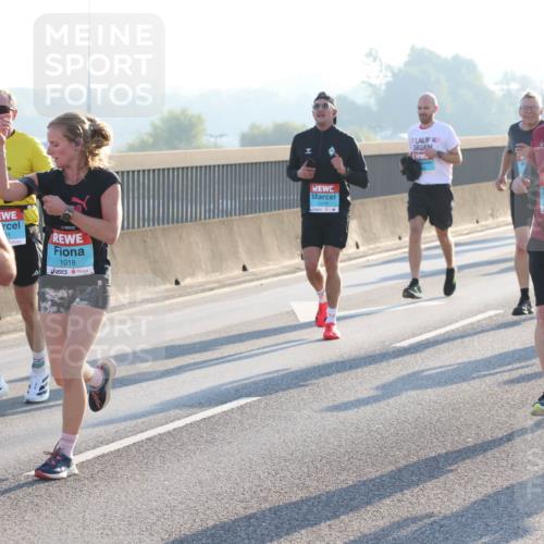 03.10.2025 - Köhlbrandbrückenlauf Lena Gebhardt http://msf.ph/oto/9055852 03.10.2025 09:17:12 Position 1 1274, 31, 1018, 3378, 3603 meine-sportfotos.de