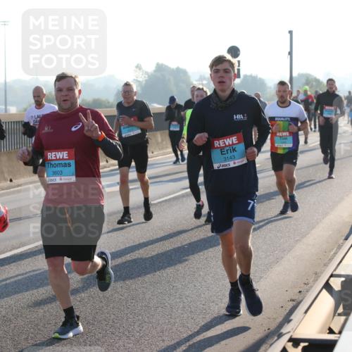 03.10.2025 - Köhlbrandbrückenlauf Lena Gebhardt http://msf.ph/oto/9055909 03.10.2025 09:17:14 Position 1 3378, 3603, 3143, 7 meine-sportfotos.de