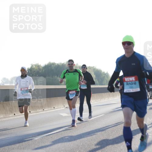 03.10.2025 - Köhlbrandbrückenlauf Jannik Wohlers http://msf.ph/oto/9055954 03.10.2025 09:13:01 Position 3 270, 1050 meine-sportfotos.de