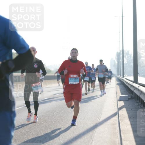 03.10.2025 - Köhlbrandbrückenlauf Jannik Wohlers http://msf.ph/oto/9055999 03.10.2025 09:13:02 Position 3 1020, 3705 meine-sportfotos.de