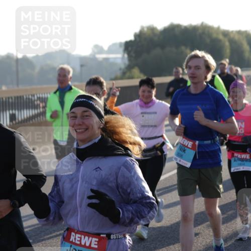 03.10.2025 - Köhlbrandbrückenlauf Jannik Wohlers http://msf.ph/oto/9056029 03.10.2025 09:20:48 Position 3 3536, 1804, 3037 meine-sportfotos.de