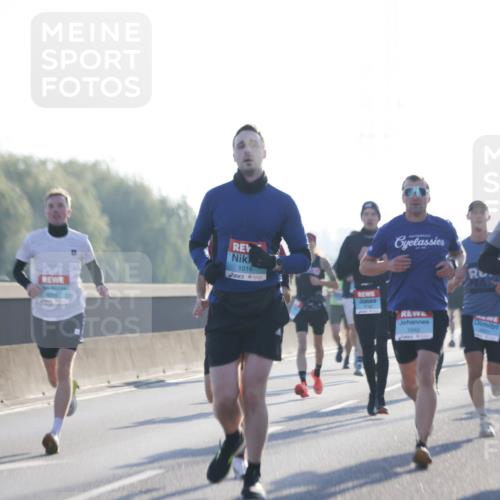 03.10.2025 - Köhlbrandbrückenlauf Jannik Wohlers http://msf.ph/oto/9056109 03.10.2025 09:13:04 Position 3 1016, 1040, 3785 meine-sportfotos.de