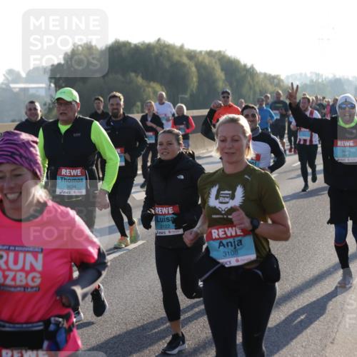 03.10.2025 - Köhlbrandbrückenlauf Jannik Wohlers http://msf.ph/oto/9056120 03.10.2025 09:20:49 Position 3 3634, 2122, 3108, 3843 meine-sportfotos.de
