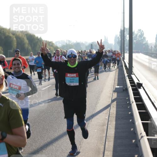 03.10.2025 - Köhlbrandbrückenlauf Jannik Wohlers http://msf.ph/oto/9056151 03.10.2025 09:20:50 Position 3 3108, 1820, 3843 meine-sportfotos.de