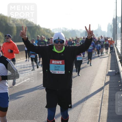 03.10.2025 - Köhlbrandbrückenlauf Jannik Wohlers http://msf.ph/oto/9056177 03.10.2025 09:20:50 Position 3 18, 3843 meine-sportfotos.de