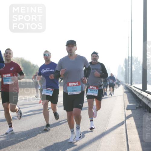 03.10.2025 - Köhlbrandbrückenlauf Jannik Wohlers http://msf.ph/oto/9056185 03.10.2025 09:13:06 Position 3 1016, 2792, 1040, 3785, 1037 meine-sportfotos.de