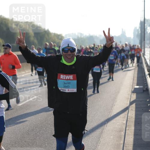 03.10.2025 - Köhlbrandbrückenlauf Jannik Wohlers http://msf.ph/oto/9056189 03.10.2025 09:20:50 Position 3 18, 3843 meine-sportfotos.de