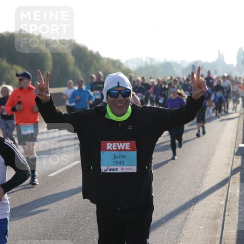 03.10.2025 - Köhlbrandbrückenlauf Jannik Wohlers http://msf.ph/oto/9056211 03.10.2025 09:20:51 Position 3 1820, 3843 meine-sportfotos.de