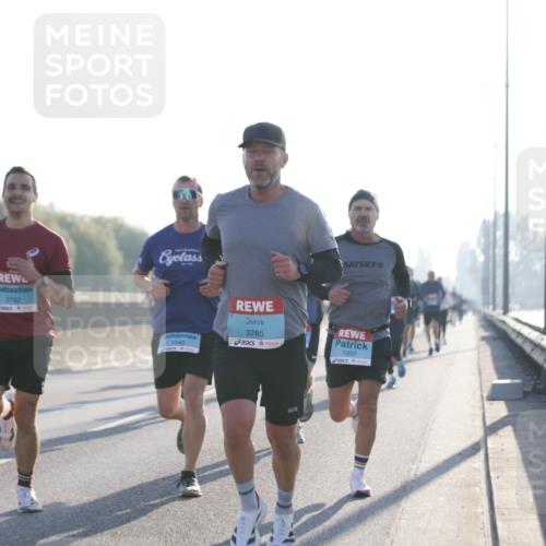 03.10.2025 - Köhlbrandbrückenlauf Jannik Wohlers http://msf.ph/oto/9056225 03.10.2025 09:13:06 Position 3 1016, 2792, 3785, 1040, 1037 meine-sportfotos.de