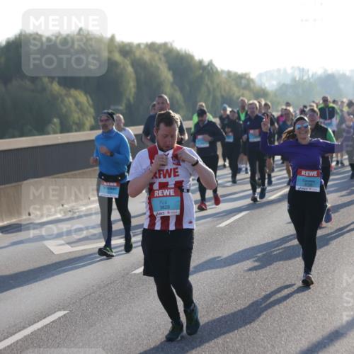 03.10.2025 - Köhlbrandbrückenlauf Jannik Wohlers http://msf.ph/oto/9056243 03.10.2025 09:20:52 Position 3 3828, 3726 meine-sportfotos.de