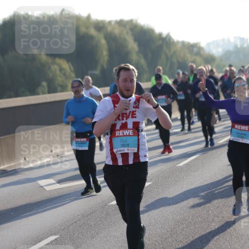 03.10.2025 - Köhlbrandbrückenlauf Jannik Wohlers http://msf.ph/oto/9056259 03.10.2025 09:20:53 Position 3 3828, 3726 meine-sportfotos.de