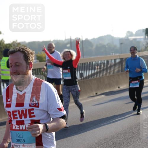03.10.2025 - Köhlbrandbrückenlauf Jannik Wohlers http://msf.ph/oto/9056364 03.10.2025 09:20:55 Position 3 3828 meine-sportfotos.de