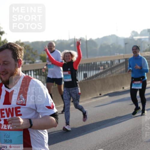 03.10.2025 - Köhlbrandbrückenlauf Jannik Wohlers http://msf.ph/oto/9056367 03.10.2025 09:20:55 Position 3 3828 meine-sportfotos.de