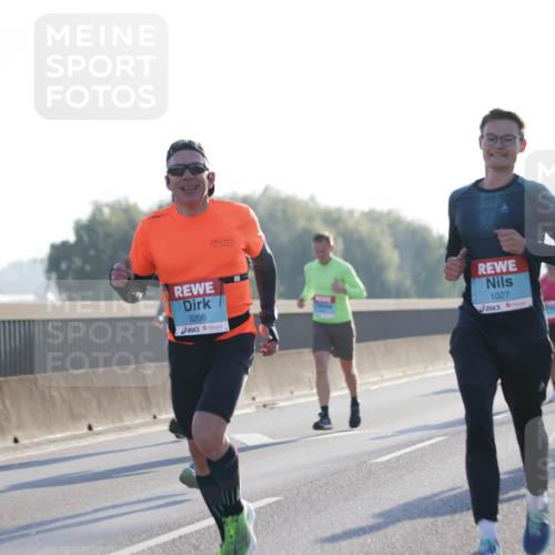 03.10.2025 - Köhlbrandbrückenlauf Jannik Wohlers http://msf.ph/oto/9056372 03.10.2025 09:13:11 Position 3 3266, 1027 meine-sportfotos.de