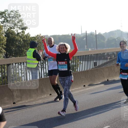 03.10.2025 - Köhlbrandbrückenlauf Jannik Wohlers http://msf.ph/oto/9056399 03.10.2025 09:20:55 Position 3 3422, 3114 meine-sportfotos.de