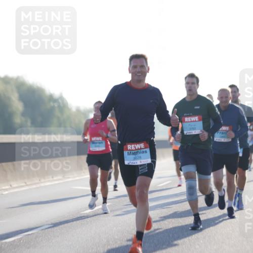 03.10.2025 - Köhlbrandbrückenlauf Jannik Wohlers http://msf.ph/oto/9056405 03.10.2025 09:13:12 Position 3 3628, 3763, 1265 meine-sportfotos.de