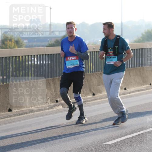 03.10.2025 - Köhlbrandbrückenlauf Lena Gebhardt http://msf.ph/oto/9056412 03.10.2025 09:17:28 Position 1 3830, 1533 meine-sportfotos.de