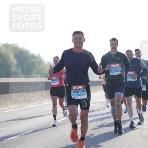03.10.2025 - Köhlbrandbrückenlauf Jannik Wohlers http://msf.ph/oto/9056416 03.10.2025 09:13:12 Position 3 3628, 3763 meine-sportfotos.de
