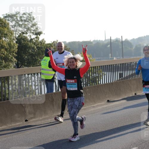03.10.2025 - Köhlbrandbrückenlauf Jannik Wohlers http://msf.ph/oto/9056420 03.10.2025 09:20:56 Position 3 3422, 3114 meine-sportfotos.de