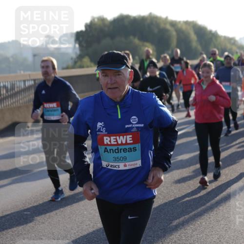 03.10.2025 - Köhlbrandbrückenlauf Jannik Wohlers http://msf.ph/oto/9056572 03.10.2025 09:20:59 Position 3 3509 meine-sportfotos.de