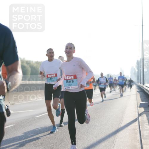 03.10.2025 - Köhlbrandbrückenlauf Jannik Wohlers http://msf.ph/oto/9056617 03.10.2025 09:13:16 Position 3 2024, 1048, 1251, 3223 meine-sportfotos.de