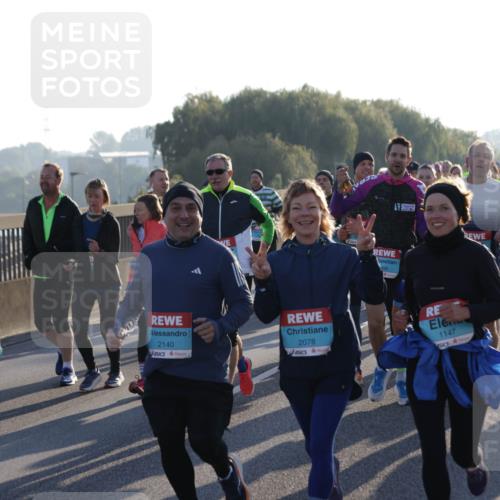 03.10.2025 - Köhlbrandbrückenlauf Jannik Wohlers http://msf.ph/oto/9056745 03.10.2025 09:21:03 Position 3 2140, 2078, 1147, 2512, 3 meine-sportfotos.de